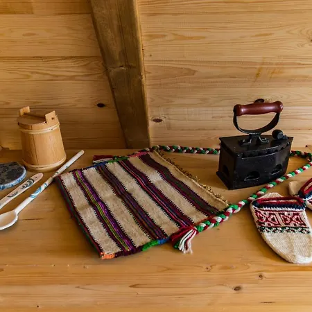 Semesterbostad Drvene Kuce Suska - Wooden Suska Zaovine