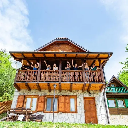 Drvene Kuce Suska - Wooden Suska *