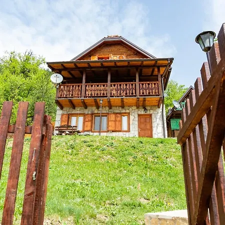 Drvene Kuce Suska - Wooden Suska * Zaovine