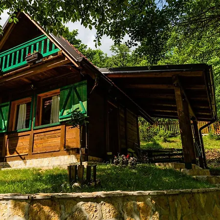 Drvene Kuce Suska - Wooden Suska Holiday home Zaovine