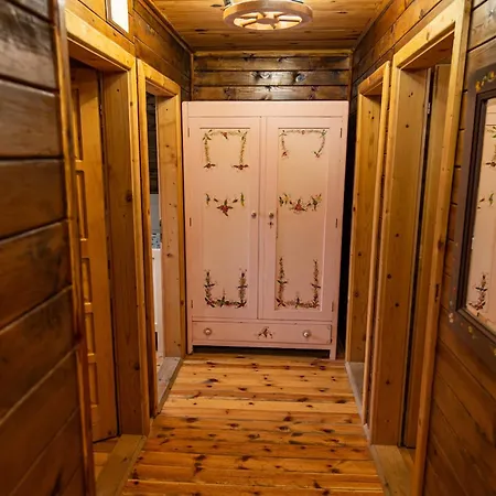 Drvene Kuce Suska - Wooden Suska