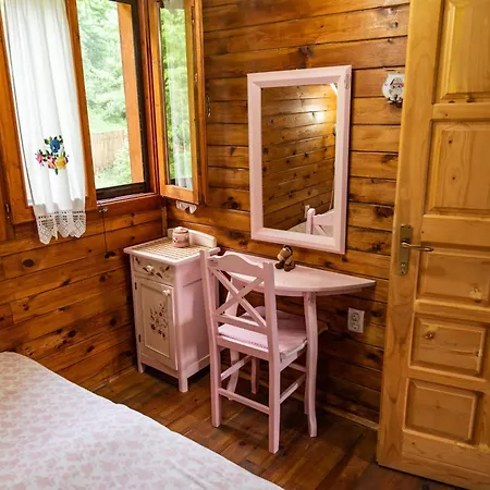 Holiday home Drvene Kuce Suska - Wooden Suska