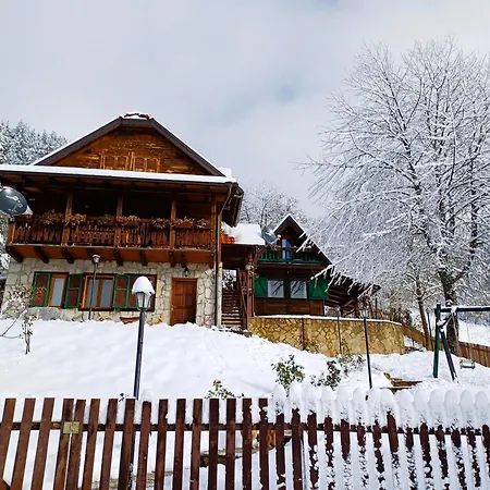 Drvene Kuce Suska - Wooden Suska