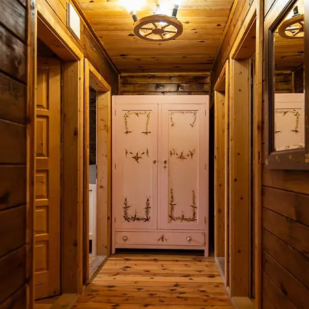 Holiday home Drvene Kuce Suska - Wooden Suska