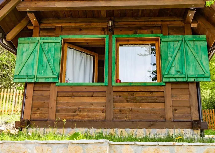 Drvene Kuce Suska - Wooden Suska